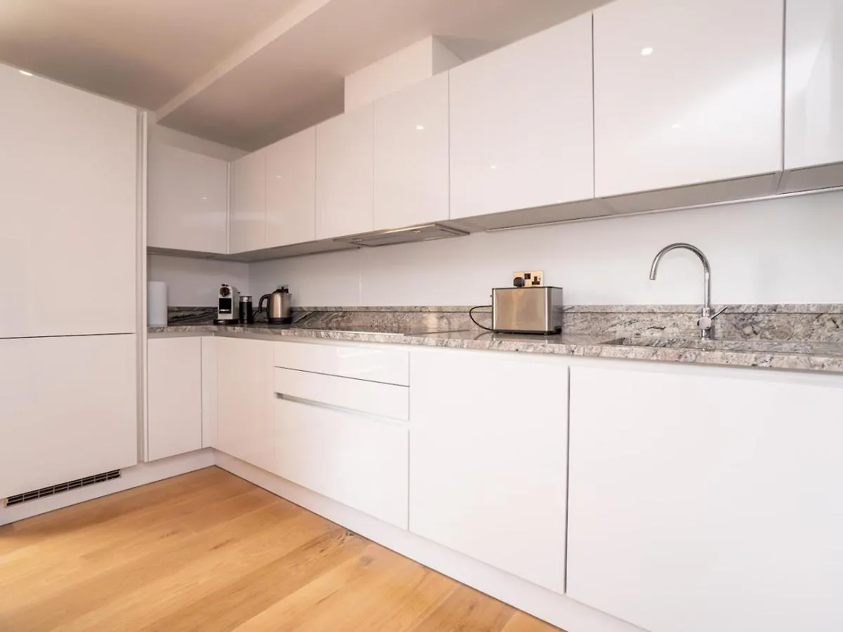 Pass The Keys Quiet 1 Bed Central Apartment With Parking Bath 0*,