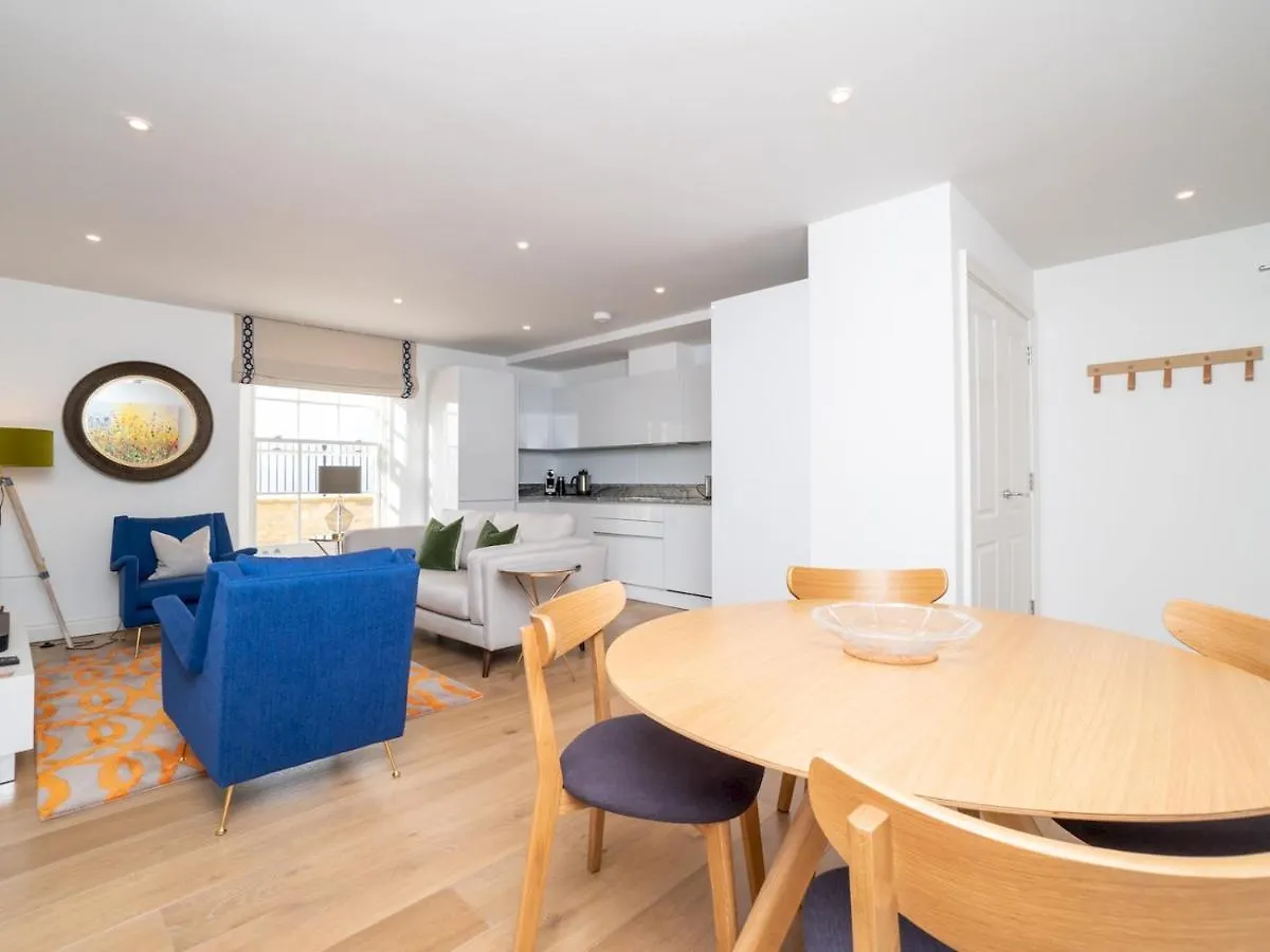 Pass The Keys Quiet 1 Bed Central Apartment With Parking Bath