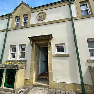 Circus Mews Townhouse:2 Beds:2 En-suite Baths:parking:city Centre:quiet Area Bath
