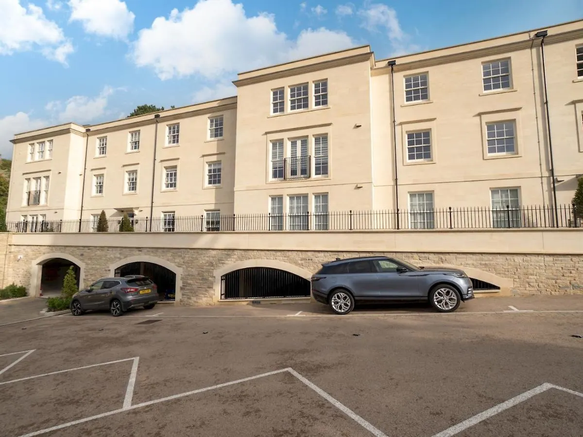 Pass The Keys Quiet 1 Bed Central Apartment With Parking Bath